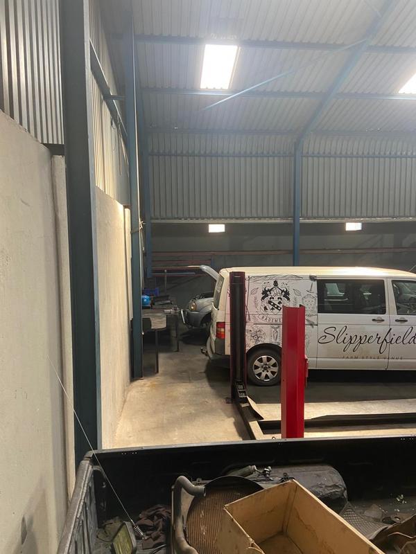 To Let commercial Property for Rent in Sidwell Eastern Cape